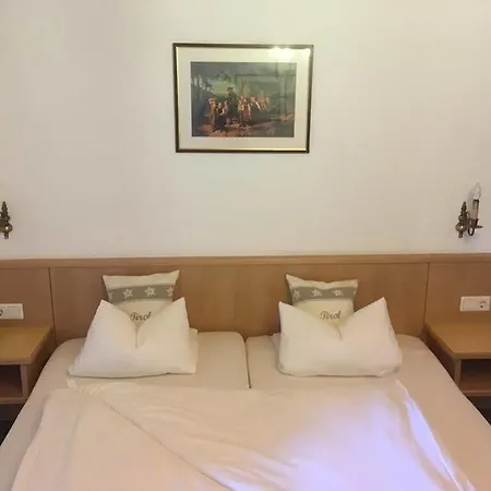Hotel Margarete Maultasch 3*